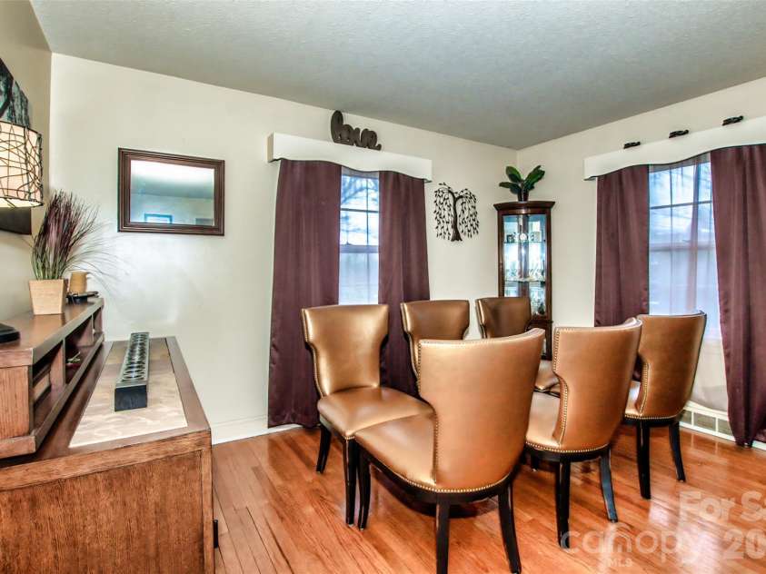 516 Mulberry Street, Statesville, NC 28677.  MLS# CAR4332832, YatesRealty ID 4383. 