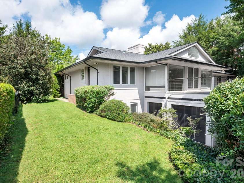159 Kimberly Avenue, Asheville, NC 28804.  MLS# CAR4347398, YatesRealty ID 43831. 