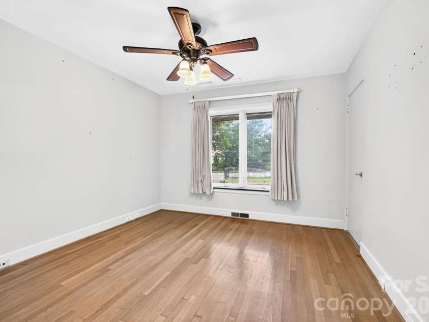 159 Kimberly Avenue, Asheville, NC 28804.  MLS# CAR4347398, YatesRealty ID 43831. Second bedroom on main