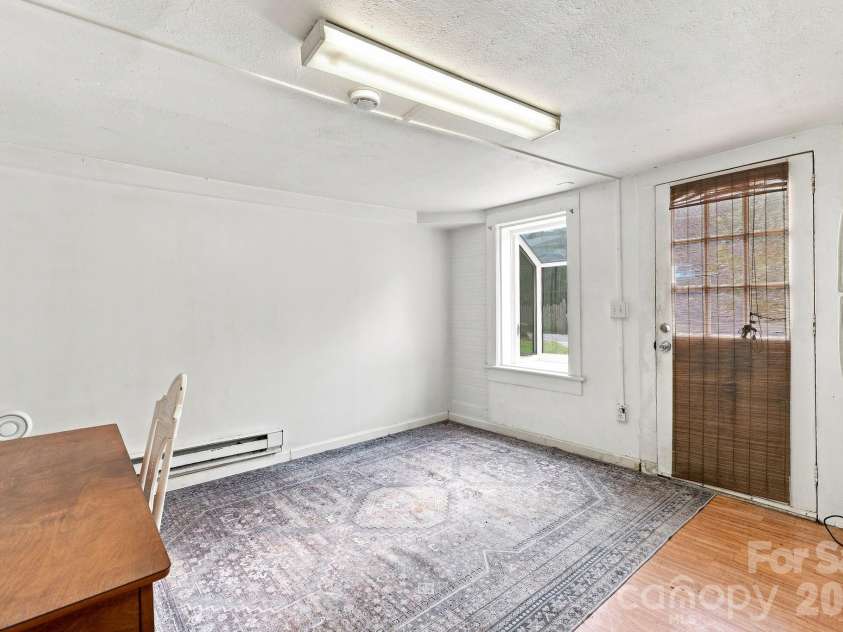 67 Montana Avenue, Asheville, NC 28806.  MLS# CAR4407271, YatesRealty ID 43832. 