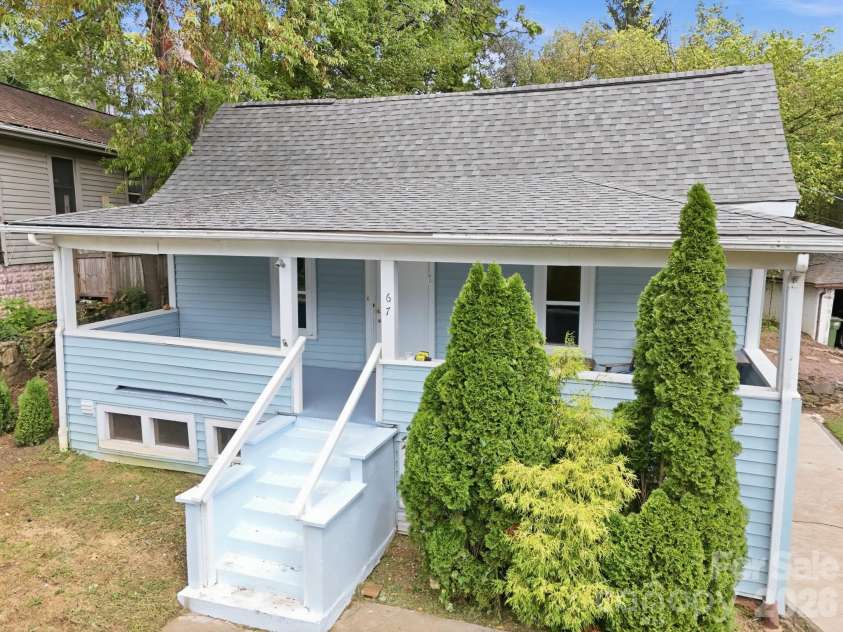67 Montana Avenue, Asheville, NC 28806.  MLS# CAR4407271, YatesRealty ID 43832. 