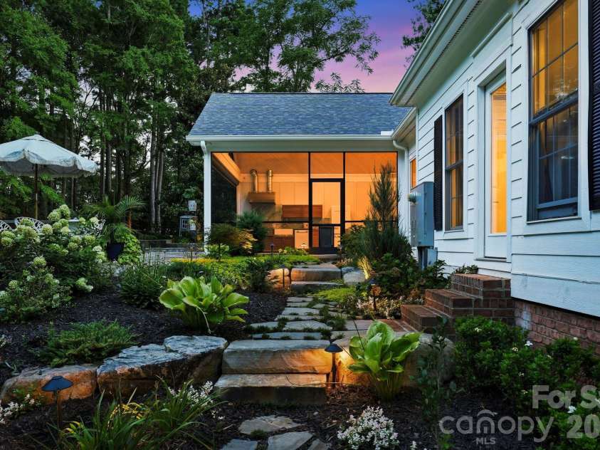 173 Freshwater Lane, Mooresville, NC 28117.  MLS# CAR4411253, YatesRealty ID 43834. 