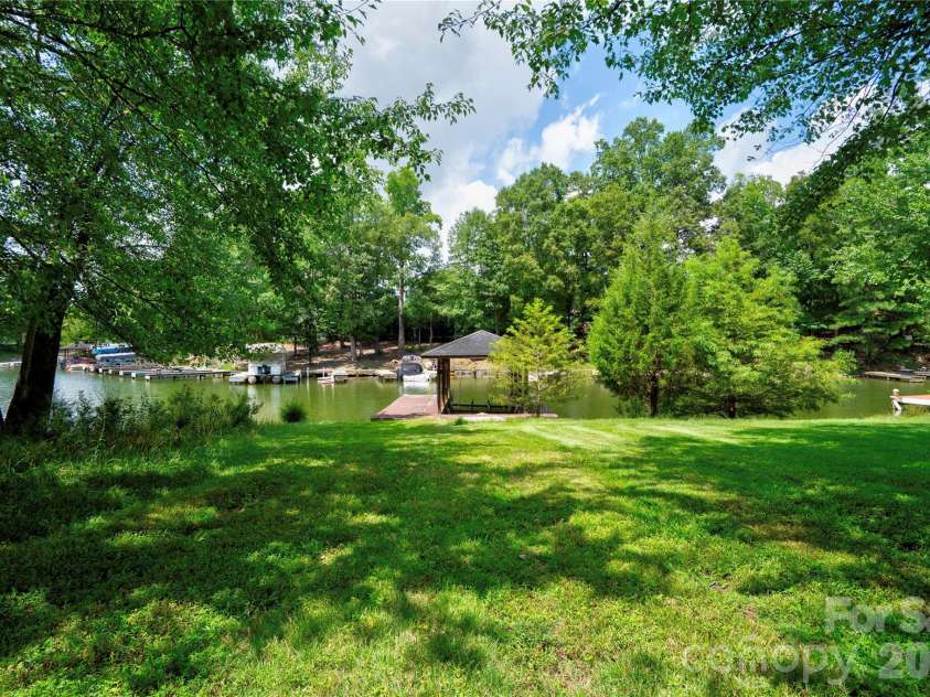 144 Oak Point Drive, Cherryville, NC 28021.  MLS# CAR4412077, YatesRealty ID 43836. Dock/Lake