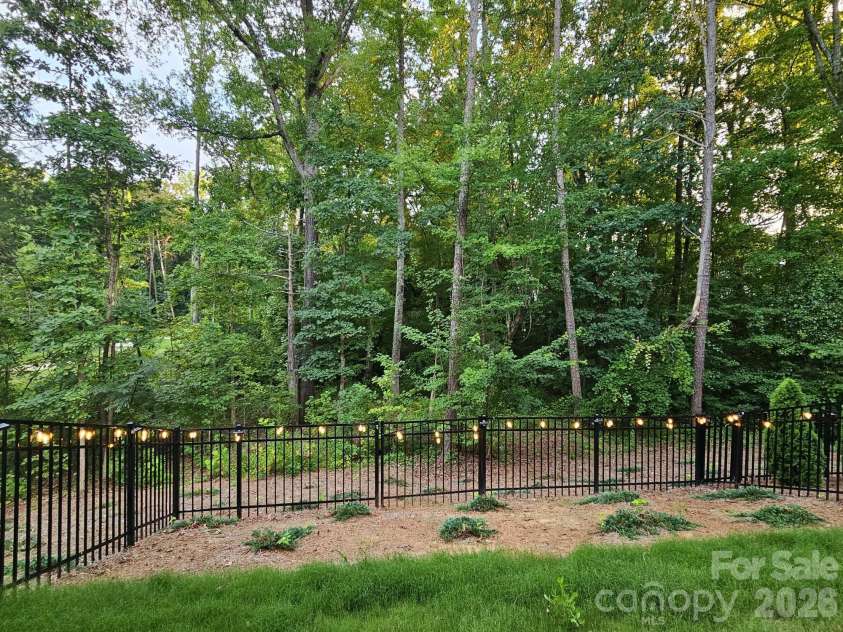 10615 Audubon Ridge Drive, Cornelius, NC 28031.  MLS# CAR4411354, YatesRealty ID 43837. 