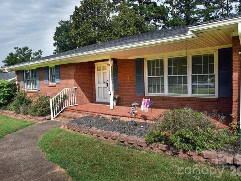 1036 Rowan Circle, Salisbury, NC 28146.  MLS# CAR4413499, YatesRealty ID 43839. 