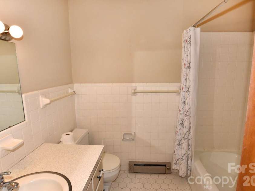 1036 Rowan Circle, Salisbury, NC 28146.  MLS# CAR4413499, YatesRealty ID 43839. 