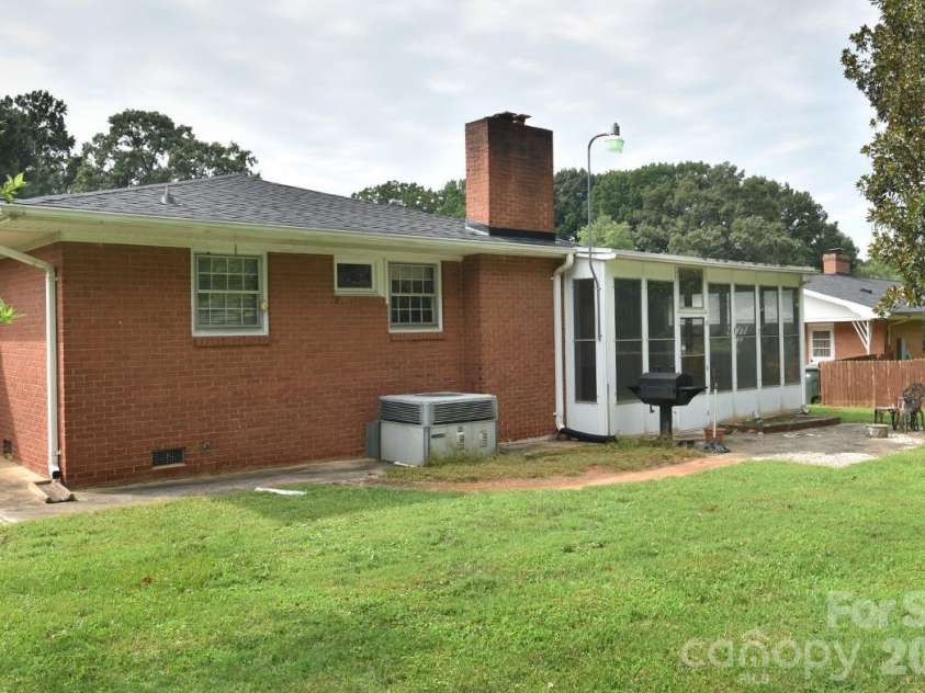 1036 Rowan Circle, Salisbury, NC 28146.  MLS# CAR4413499, YatesRealty ID 43839. 