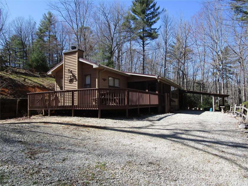 116 Minerva Lane, Sapphire, NC 28774.  MLS# CAR4237813, YatesRealty ID 4384. 
