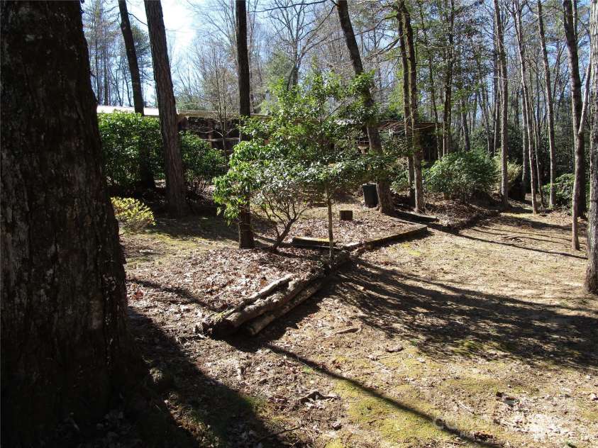 116 Minerva Lane, Sapphire, NC 28774.  MLS# CAR4237813, YatesRealty ID 4384. 