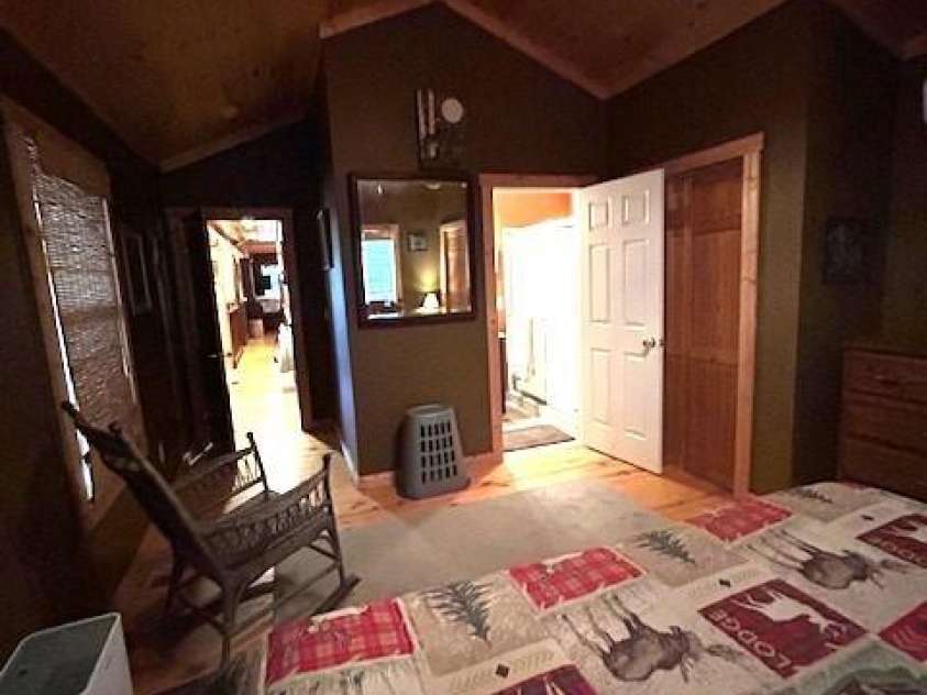 116 Minerva Lane, Sapphire, NC 28774.  MLS# CAR4237813, YatesRealty ID 4384. 