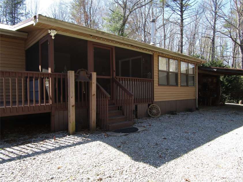 116 Minerva Lane, Sapphire, NC 28774.  MLS# CAR4237813, YatesRealty ID 4384. Main entry