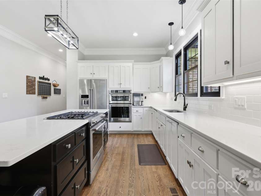 3903 Mourning Dove Drive, Matthews, NC 28104.  MLS# CAR4344795, YatesRealty ID 4384. 