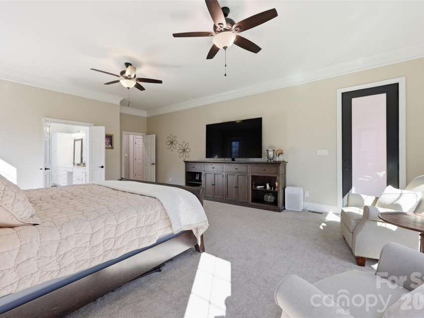 3903 Mourning Dove Drive, Matthews, NC 28104.  MLS# CAR4344795, YatesRealty ID 4384. 