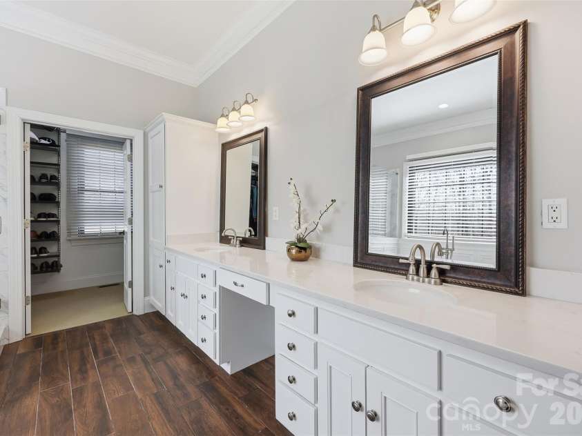 3903 Mourning Dove Drive, Matthews, NC 28104.  MLS# CAR4344795, YatesRealty ID 4384. 