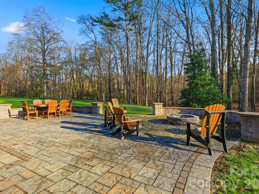 3903 Mourning Dove Drive, Matthews, NC 28104.  MLS# CAR4344795, YatesRealty ID 4384. 