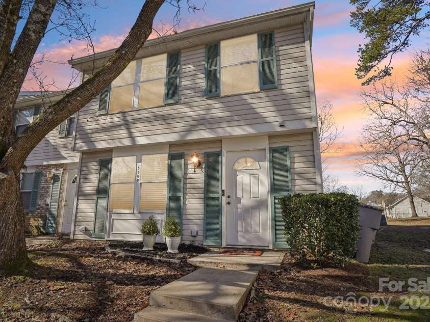 5300 Fair Wind Lane, Charlotte, NC 28212.  MLS# CAR4204488, YatesRealty ID 4384. 