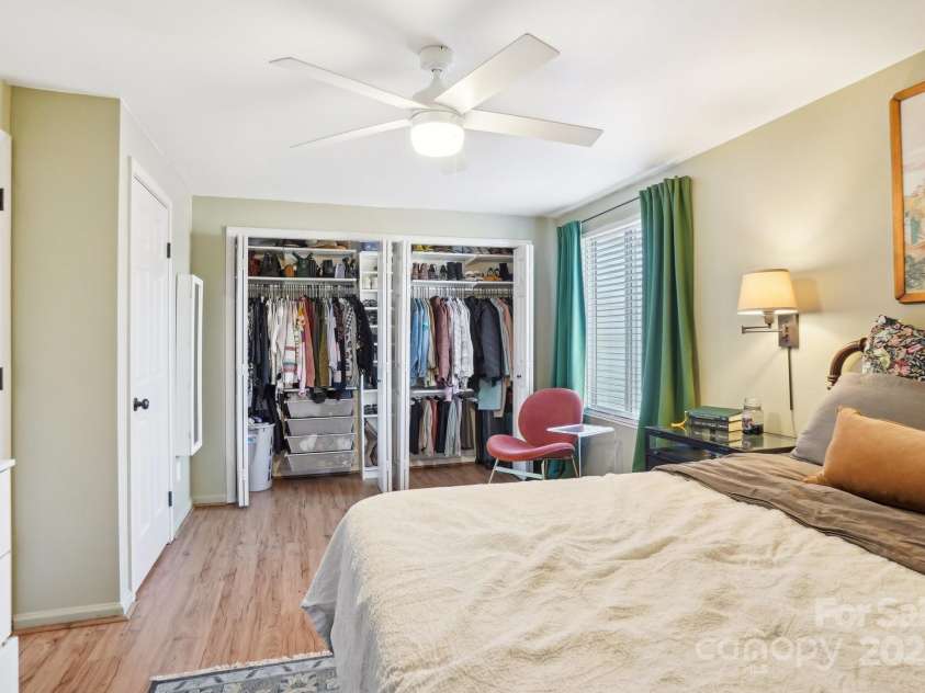 5300 Fair Wind Lane, Charlotte, NC 28212.  MLS# CAR4204488, YatesRealty ID 4384. 