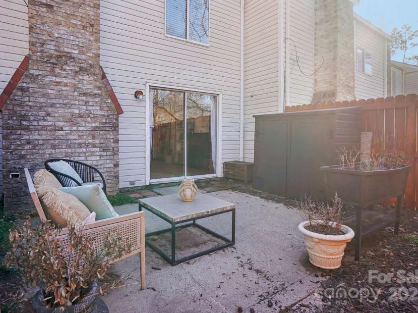 5300 Fair Wind Lane, Charlotte, NC 28212.  MLS# CAR4204488, YatesRealty ID 4384. 