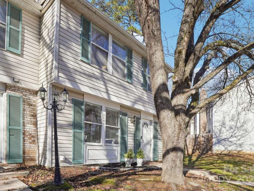 5300 Fair Wind Lane, Charlotte, NC 28212.  MLS# CAR4204488, YatesRealty ID 4384. 