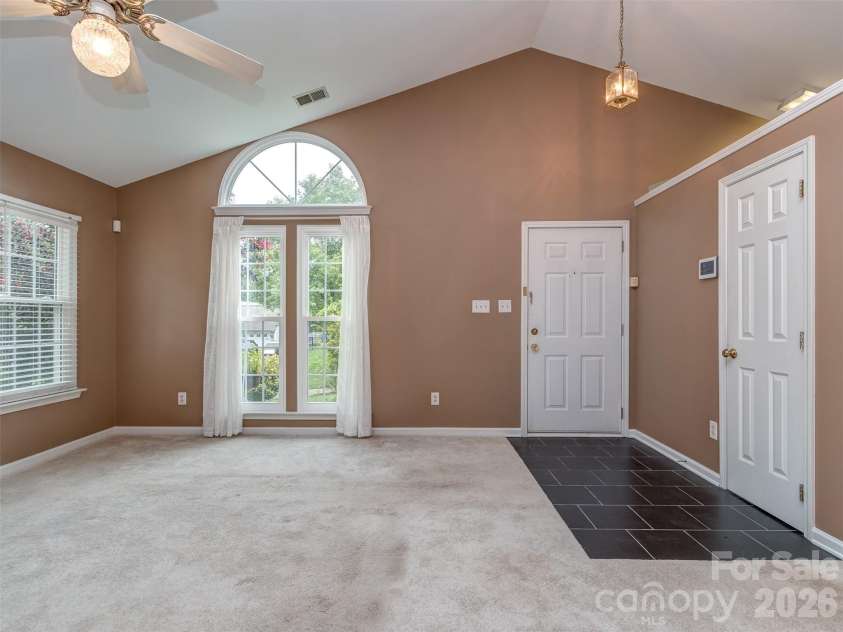 4522 Avalon Forest Lane, Charlotte, NC 28269.  MLS# CAR4413237, YatesRealty ID 43843. 