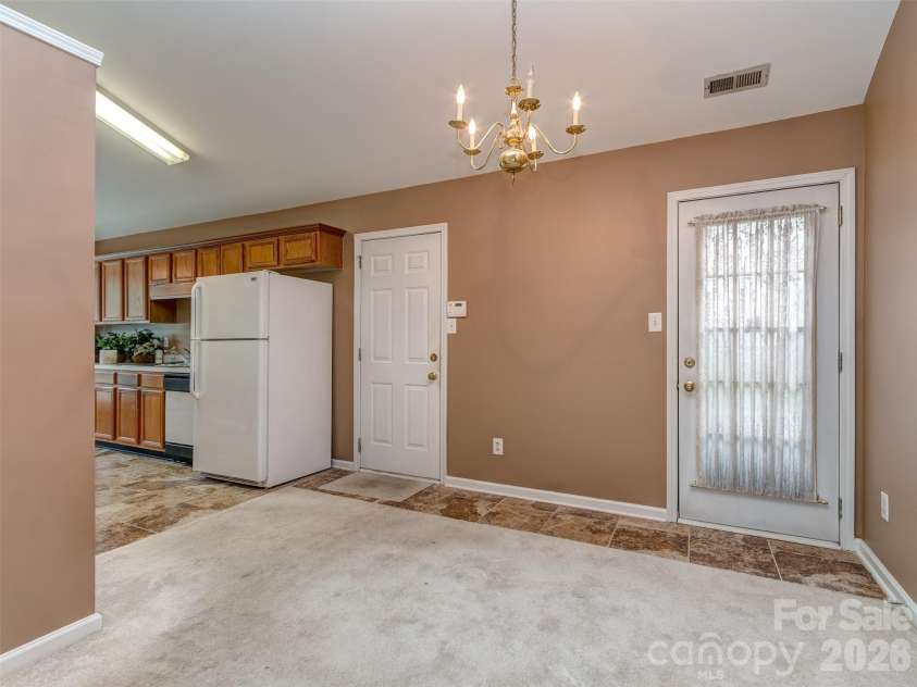 4522 Avalon Forest Lane, Charlotte, NC 28269.  MLS# CAR4413237, YatesRealty ID 43843. 