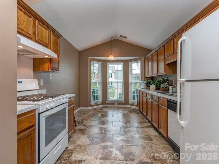 4522 Avalon Forest Lane, Charlotte, NC 28269.  MLS# CAR4413237, YatesRealty ID 43843. 