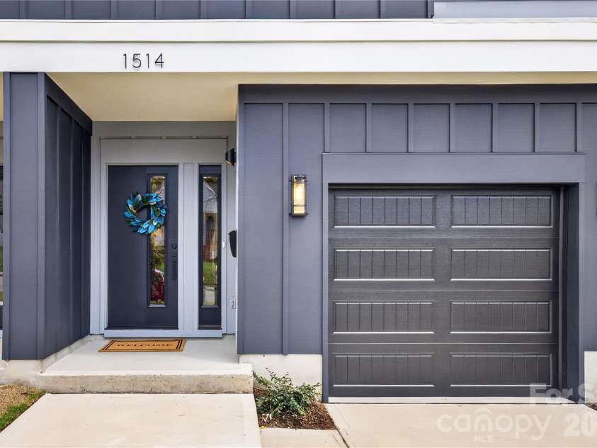 1514 Sumter Avenue, Charlotte, NC 28208.  MLS# CAR4414310, YatesRealty ID 43844. 