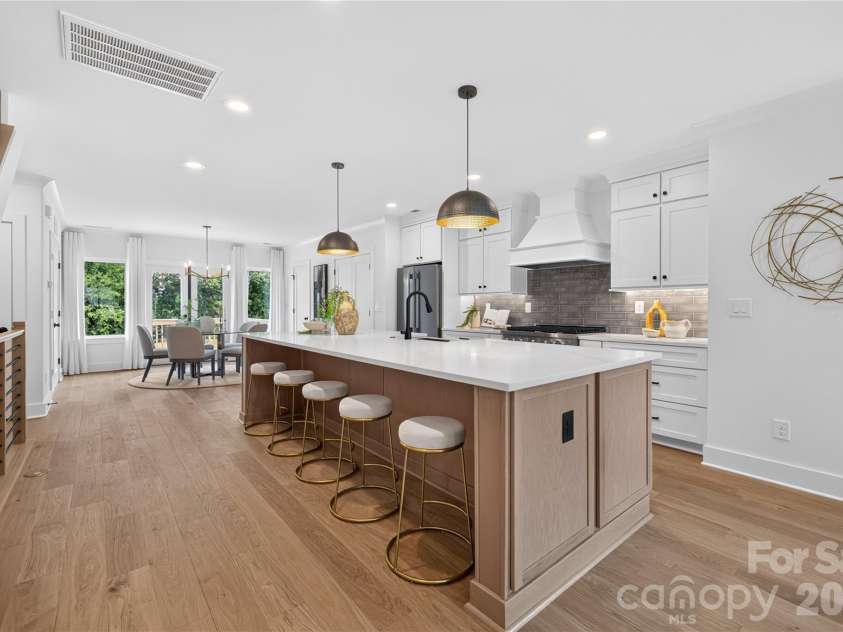 1514 Sumter Avenue, Charlotte, NC 28208.  MLS# CAR4414310, YatesRealty ID 43844. 