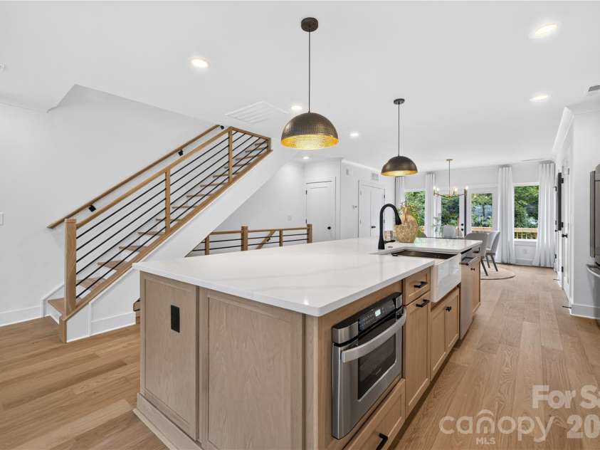 1514 Sumter Avenue, Charlotte, NC 28208.  MLS# CAR4414310, YatesRealty ID 43844. 