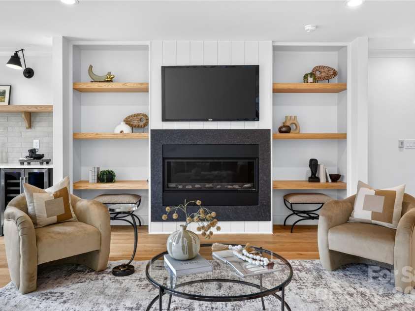 1514 Sumter Avenue, Charlotte, NC 28208.  MLS# CAR4414310, YatesRealty ID 43844. 