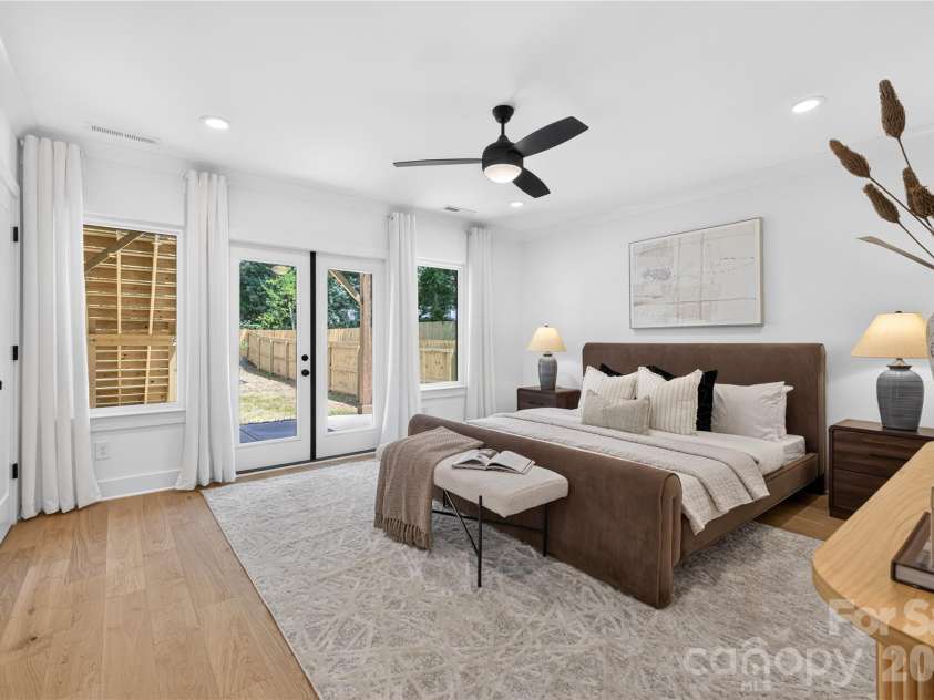 1514 Sumter Avenue, Charlotte, NC 28208.  MLS# CAR4414310, YatesRealty ID 43844. 