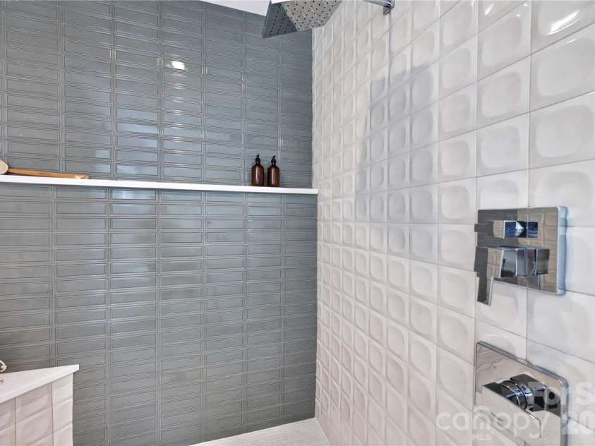 1514 Sumter Avenue, Charlotte, NC 28208.  MLS# CAR4414310, YatesRealty ID 43844. 