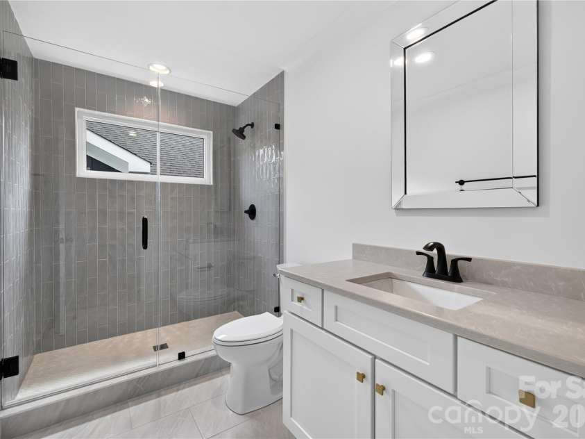 1514 Sumter Avenue, Charlotte, NC 28208.  MLS# CAR4414310, YatesRealty ID 43844. 
