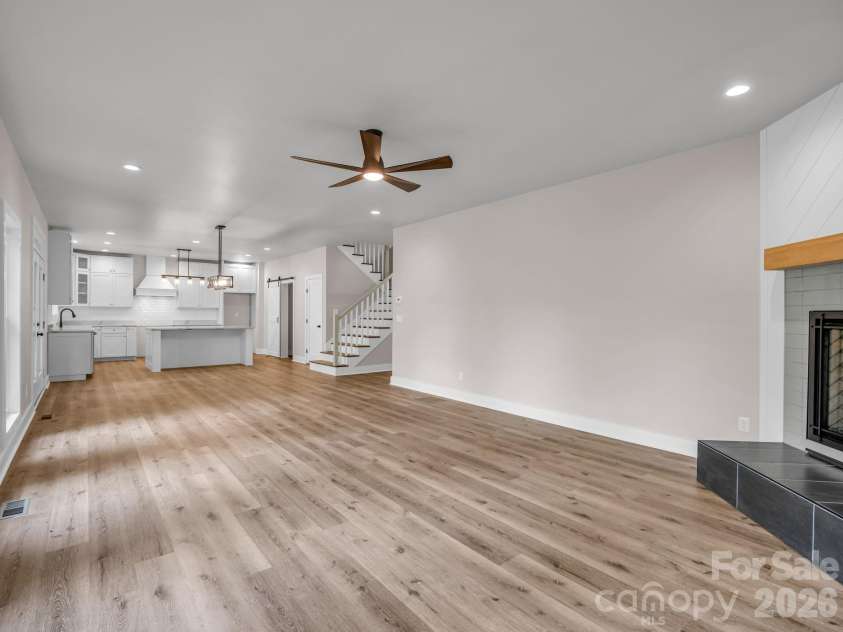 42 Stone Crest Mountain Drive, Black Mountain, NC 28711.  MLS# CAR4401407, YatesRealty ID 43846. 