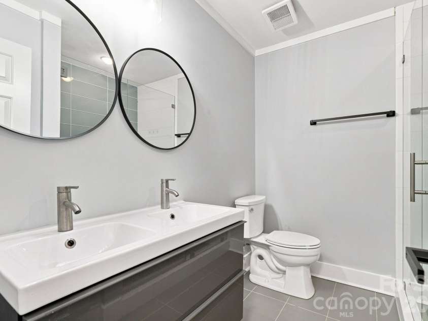 9110 Raintree Lane, Charlotte, NC 28277.  MLS# CAR4408617, YatesRealty ID 43847. 