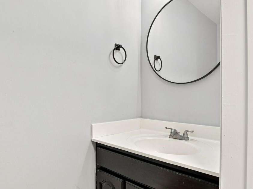 9110 Raintree Lane, Charlotte, NC 28277.  MLS# CAR4408617, YatesRealty ID 43847. 