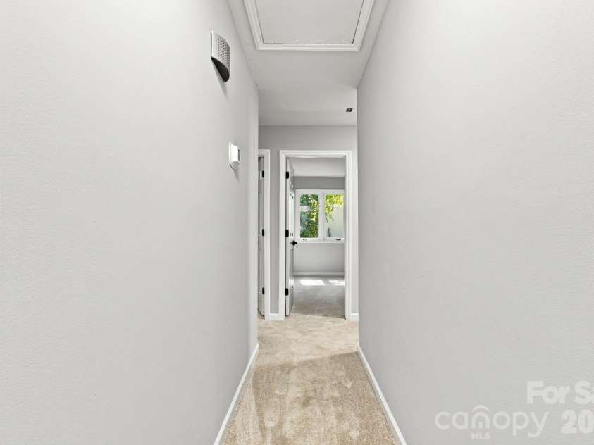 9110 Raintree Lane, Charlotte, NC 28277.  MLS# CAR4408617, YatesRealty ID 43847. 