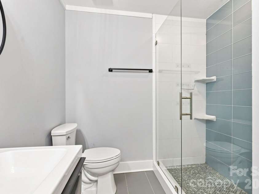 9110 Raintree Lane, Charlotte, NC 28277.  MLS# CAR4408617, YatesRealty ID 43847. 