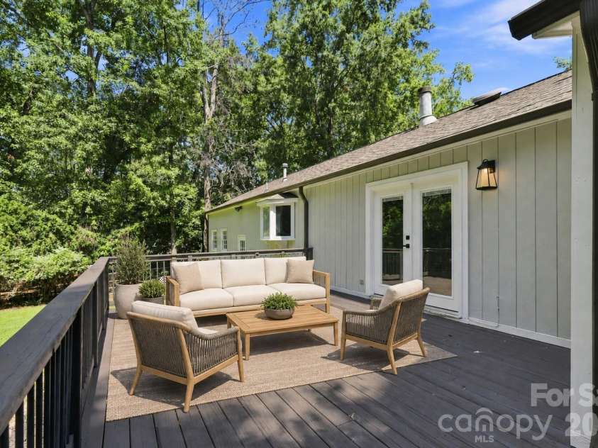 9110 Raintree Lane, Charlotte, NC 28277.  MLS# CAR4408617, YatesRealty ID 43847. Vitually staged