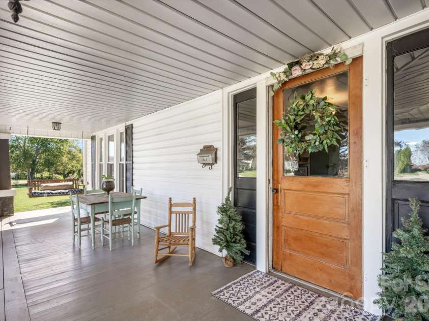 2461 Startown Road, Newton, NC 28658.  MLS# CAR4313179, YatesRealty ID 4385. 