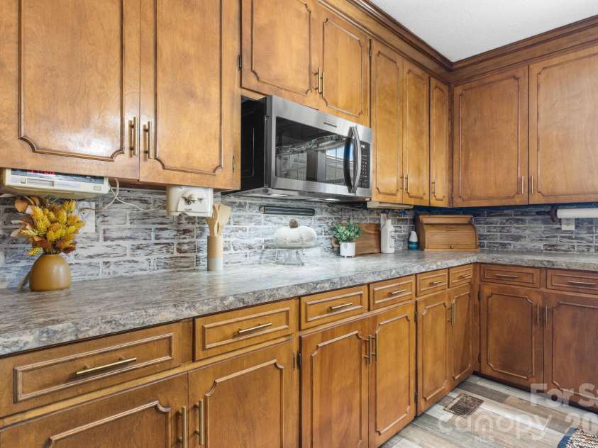 2461 Startown Road, Newton, NC 28658.  MLS# CAR4313179, YatesRealty ID 4385. 