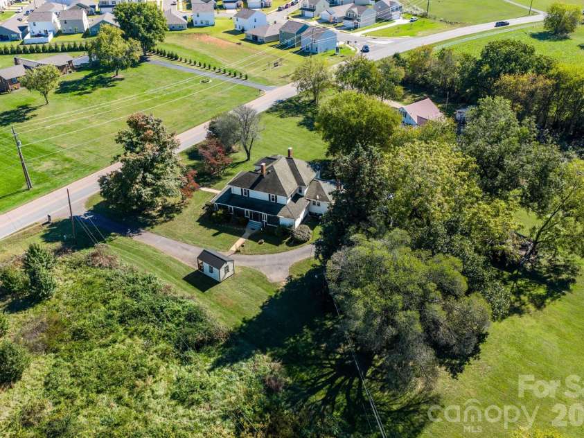 2461 Startown Road, Newton, NC 28658.  MLS# CAR4313179, YatesRealty ID 4385. 