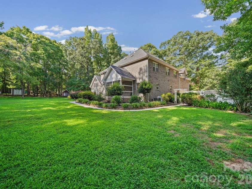 2806 Iveywood Drive, Monroe, NC 28110.  MLS# CAR4401882, YatesRealty ID 43851. 