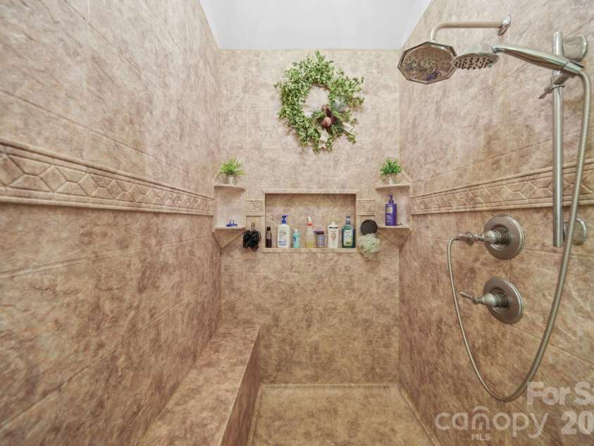 2806 Iveywood Drive, Monroe, NC 28110.  MLS# CAR4401882, YatesRealty ID 43851. 