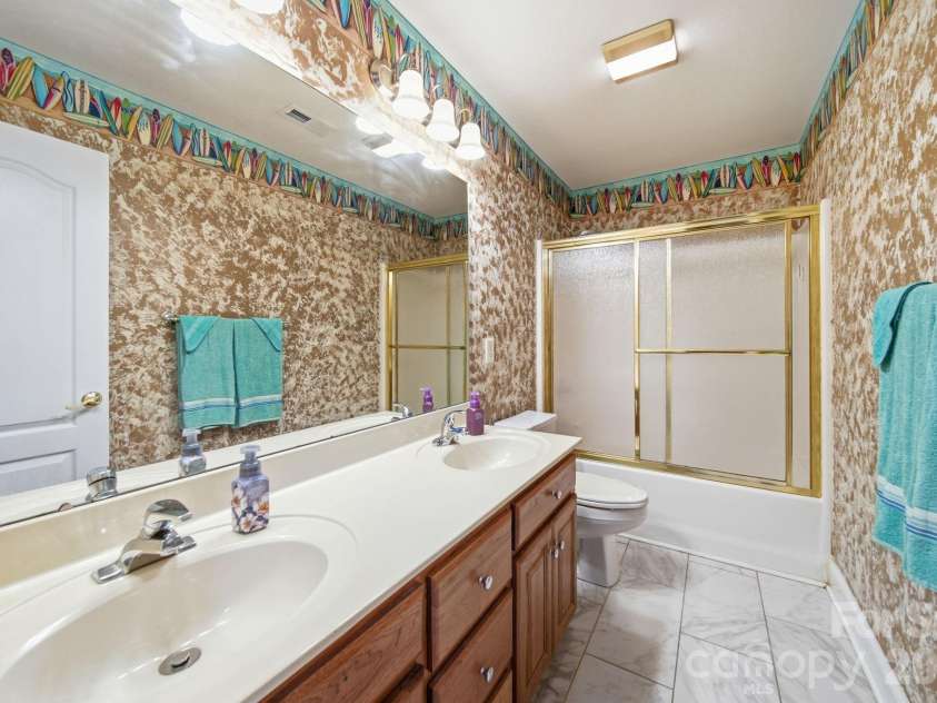 2806 Iveywood Drive, Monroe, NC 28110.  MLS# CAR4401882, YatesRealty ID 43851. Full bath upstairs