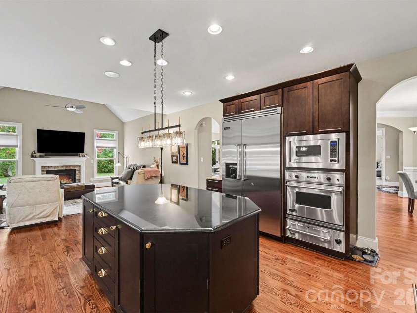 288 Indian Trail, Mooresville, NC 28117.  MLS# CAR4401881, YatesRealty ID 43852. 
