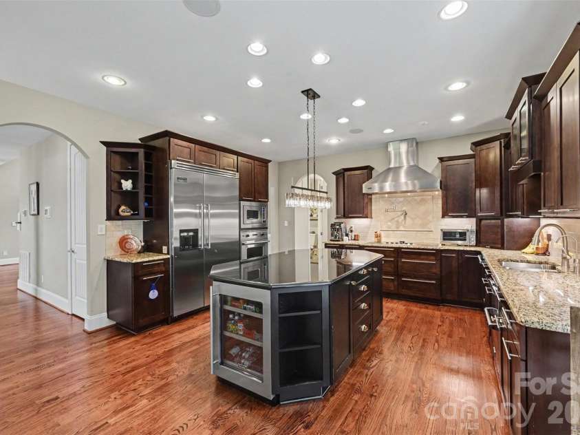 288 Indian Trail, Mooresville, NC 28117.  MLS# CAR4401881, YatesRealty ID 43852. 