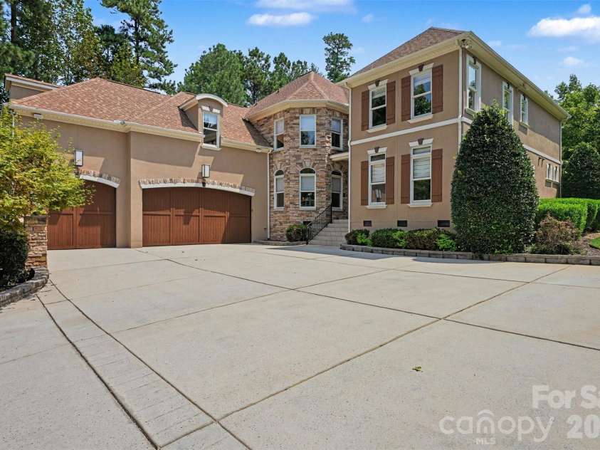 288 Indian Trail, Mooresville, NC 28117.  MLS# CAR4401881, YatesRealty ID 43852. Front