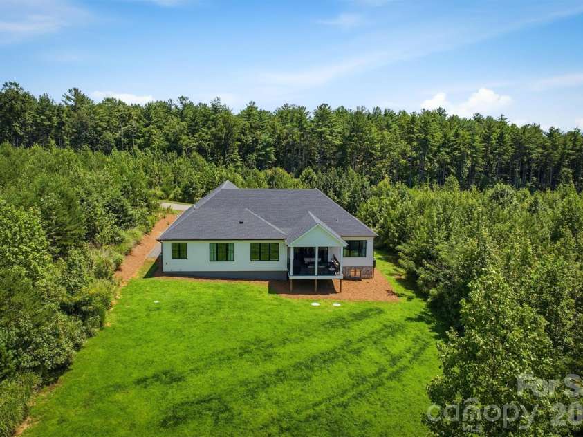 2124 Starlight Lane, Morganton, NC 28655.  MLS# CAR4412335, YatesRealty ID 43853. 