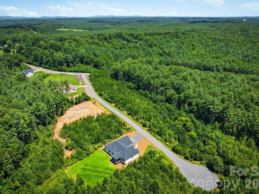 2124 Starlight Lane, Morganton, NC 28655.  MLS# CAR4412335, YatesRealty ID 43853. 